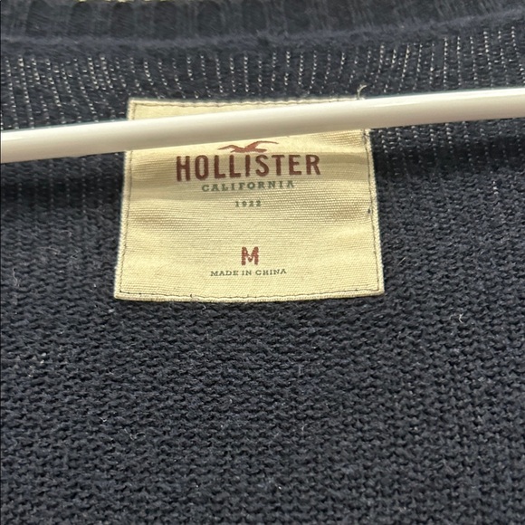 Hollister Women's Deep dark blue V-Neck Sweater - Picture 2 of 4